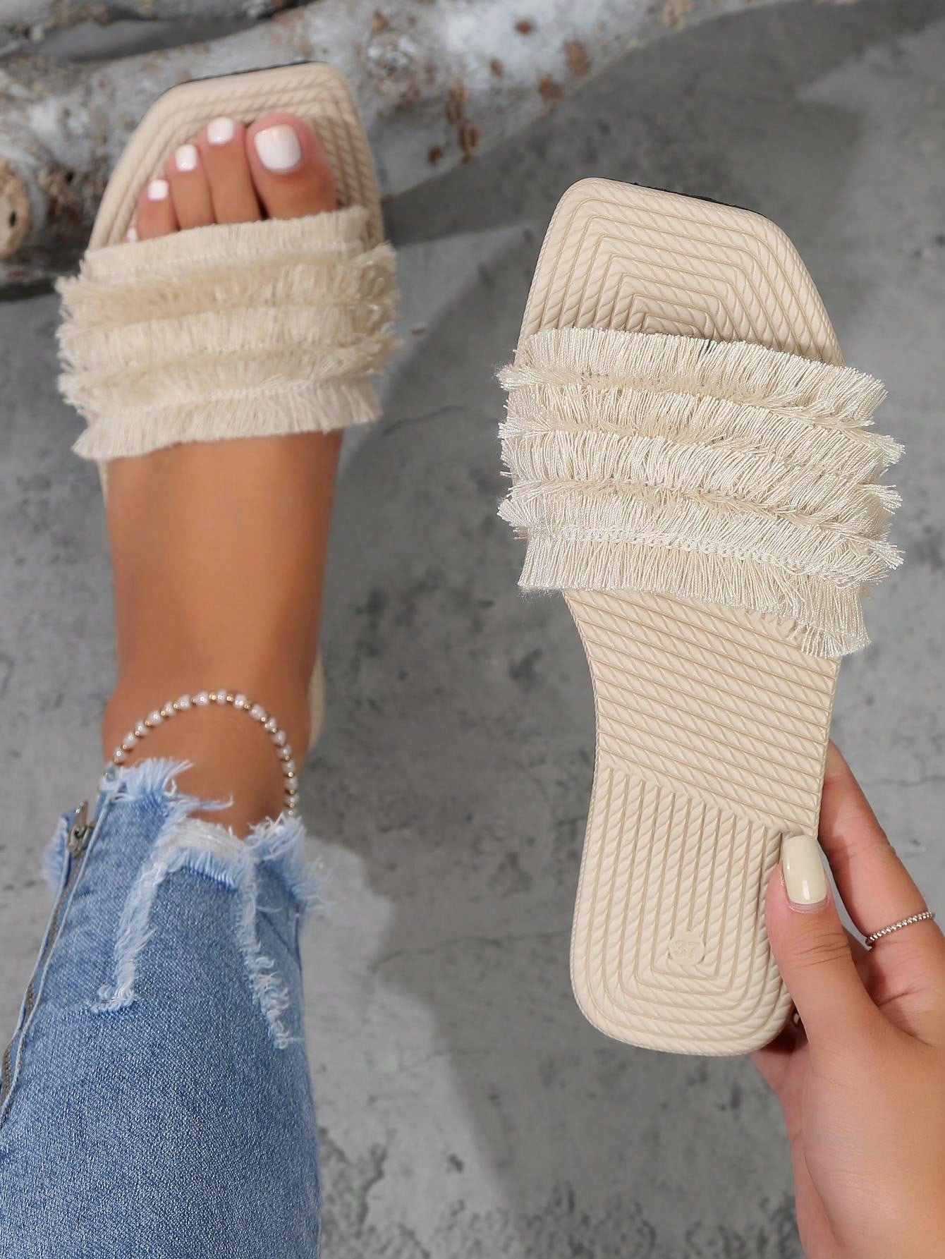 New Arrival Women's Flat Beach Flip Flops, Peep Toe, Fringe Tassel, Easy Slip-on, For Outdoor Wear